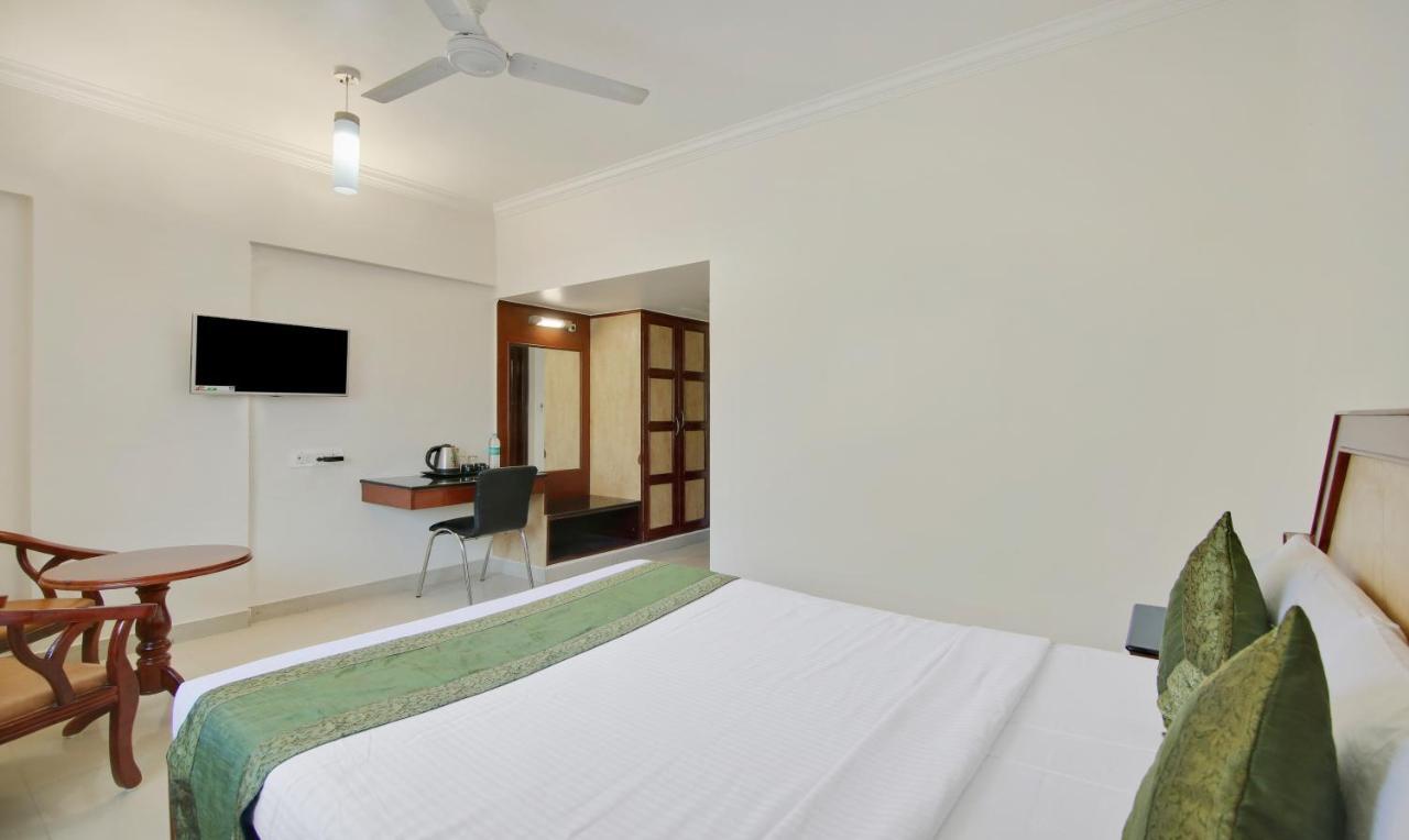 Treebo Trend President Suites Bengalúr Exteriér fotografie