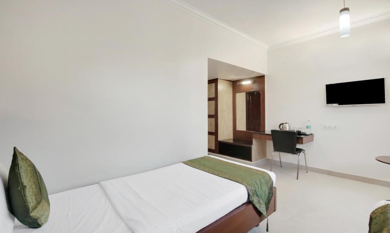 Treebo Trend President Suites Bengalúr Exteriér fotografie